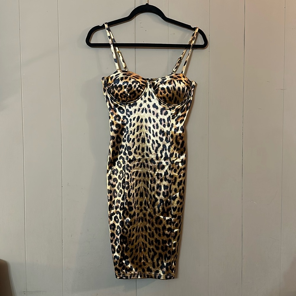 satin cheetah print body con dress NWOT
